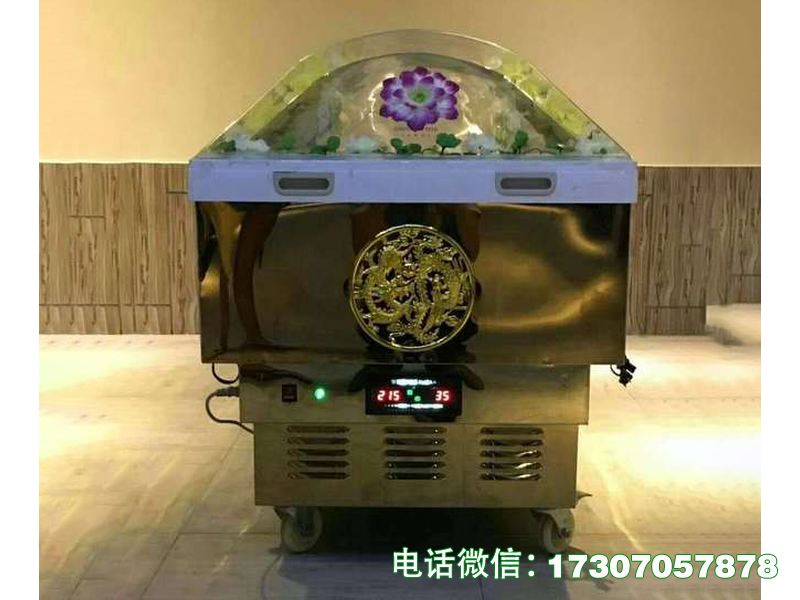 灵堂瞻仰冰棺集瞻仰与冷冻功能于一体，水晶盖板通透，制冷稳定，外观庄重，适配灵堂告别，兼顾仪式感与实用性。