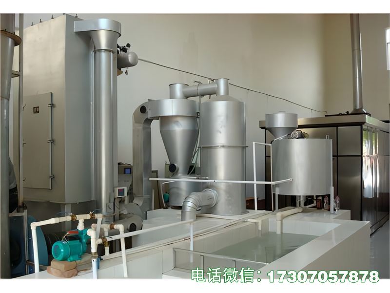 火化场尾气净化设备是殡葬火化场专用尾气净化核心设备，采用大规模尾气净化工艺打造，集成集气、净化、监测、排放等全流程功能，适配火化场各类火化设备，符合国家环保排放标准与殡葬行业规范，净化效率高、运行稳定，耐温耐腐蚀，操作便捷、维护简单，可实现火化场尾气全面达标排放，助力火化场环保治理。