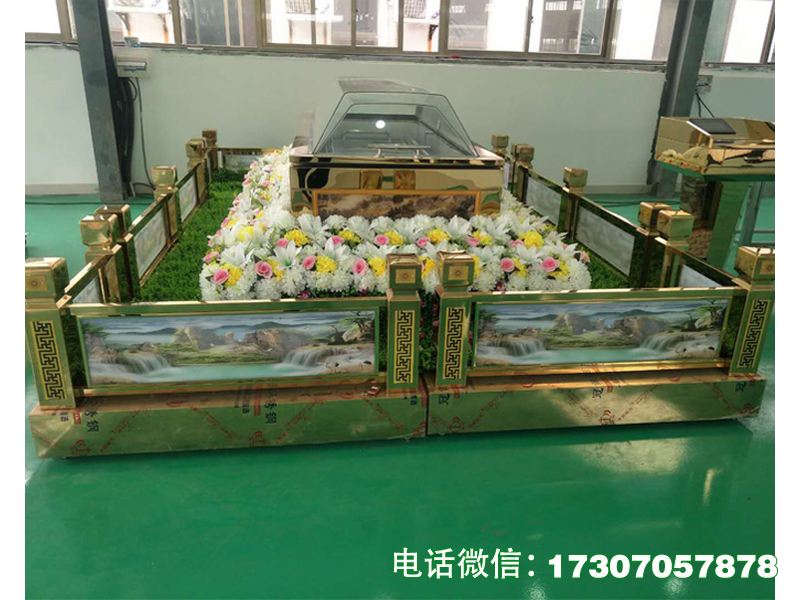 瞻仰告别台是殡葬通用型瞻仰告别设备，结构简洁，外观庄重，台面平整，适配各类殡葬告别场景，便于亲友瞻仰，搬运便捷，性价比高，符合殡葬行业标准与卫生要求。